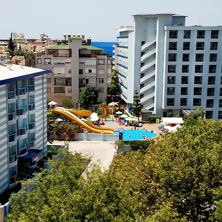 Hotel Grand Zaman Garden 4*